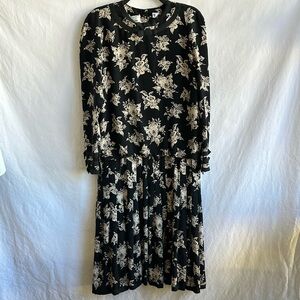 Albert Nipon for Saks Fifth Avenue silk dress, size 8